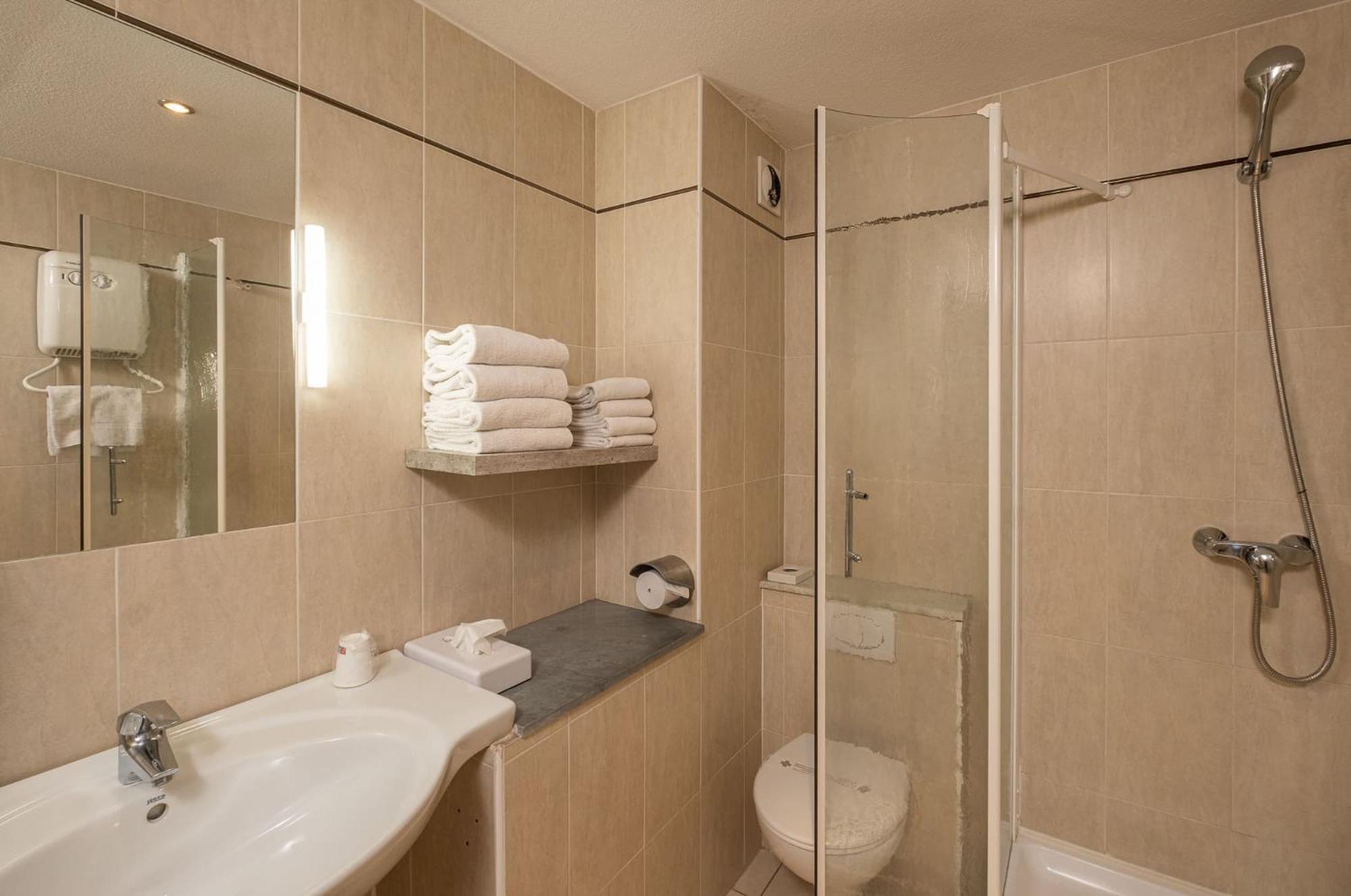 The Originals City, Hotel L'Hippocampe, Sete Balaruc-Le-Vieux Buitenkant foto